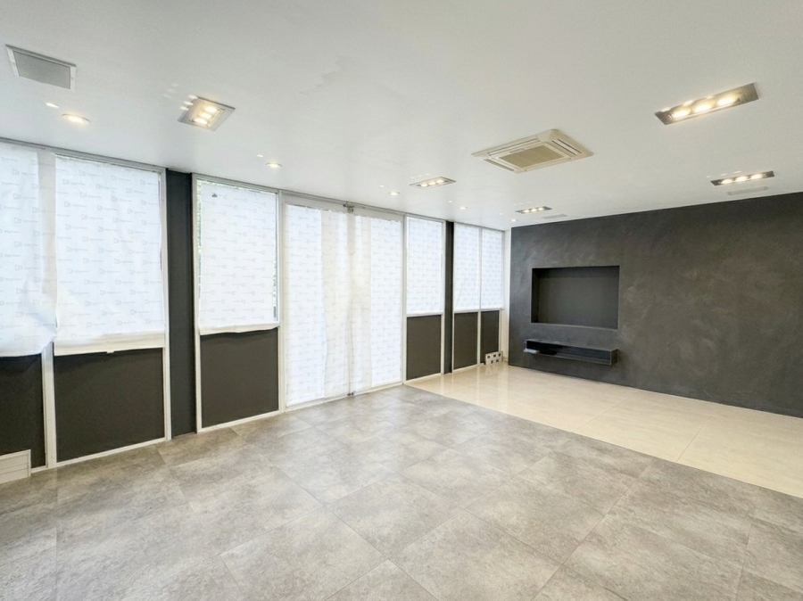 To Let Commercial Property for Rent in Mouille Point Western Cape